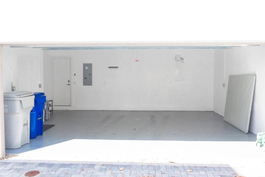 Across The Ocean Few Steps To Beach Contemporary Three Bedroom Townhouse Pompano Beach Eksteriør bilde