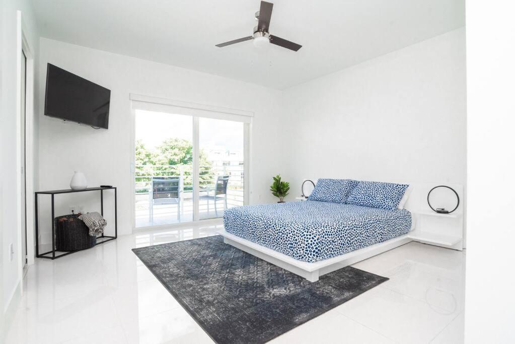 Across The Ocean Few Steps To Beach Contemporary Three Bedroom Townhouse Pompano Beach Eksteriør bilde